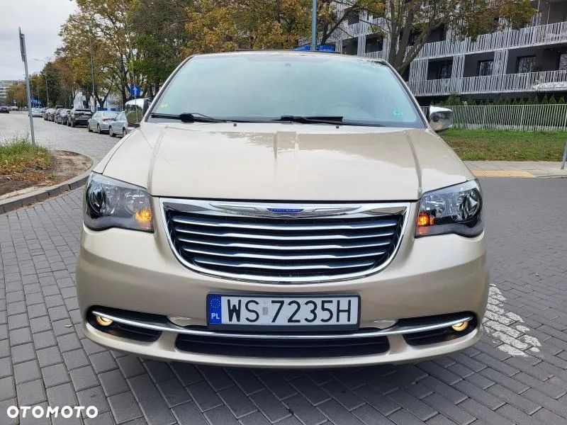 Chrysler Town & Country 3.6 Touring - 2