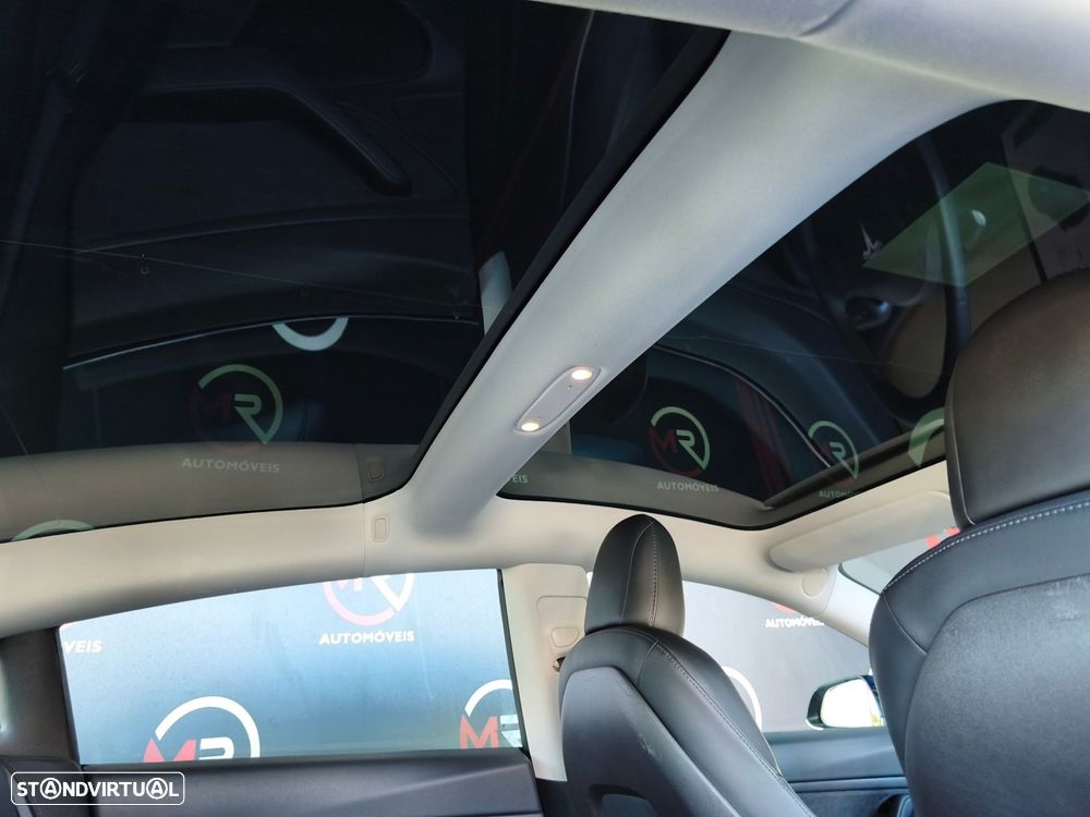 Tesla Model 3 - 39