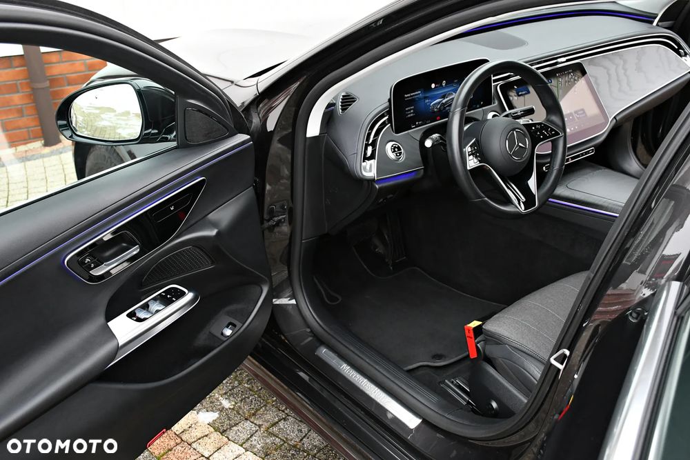 Mercedes-Benz Klasa E 200 Avantgarde - 25