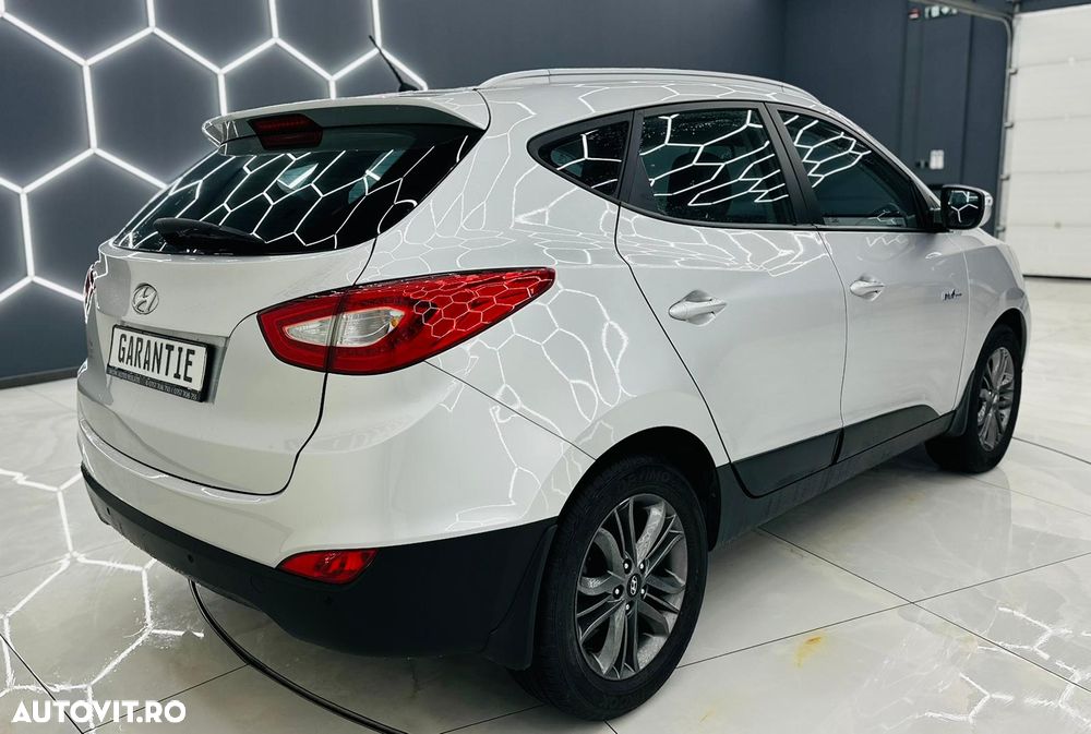 Hyundai ix35 1.6 2WD Fifa World Cup Edition - 5