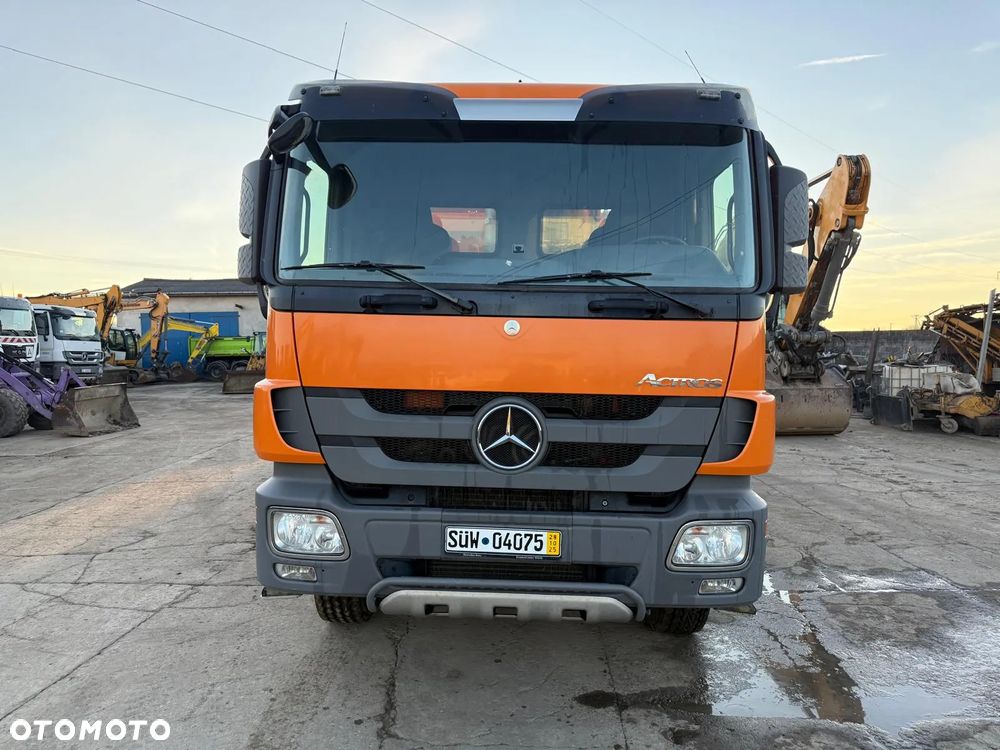 Mercedes-Benz Actros 3244 8x4 Bordmatik z Niemiec - 2