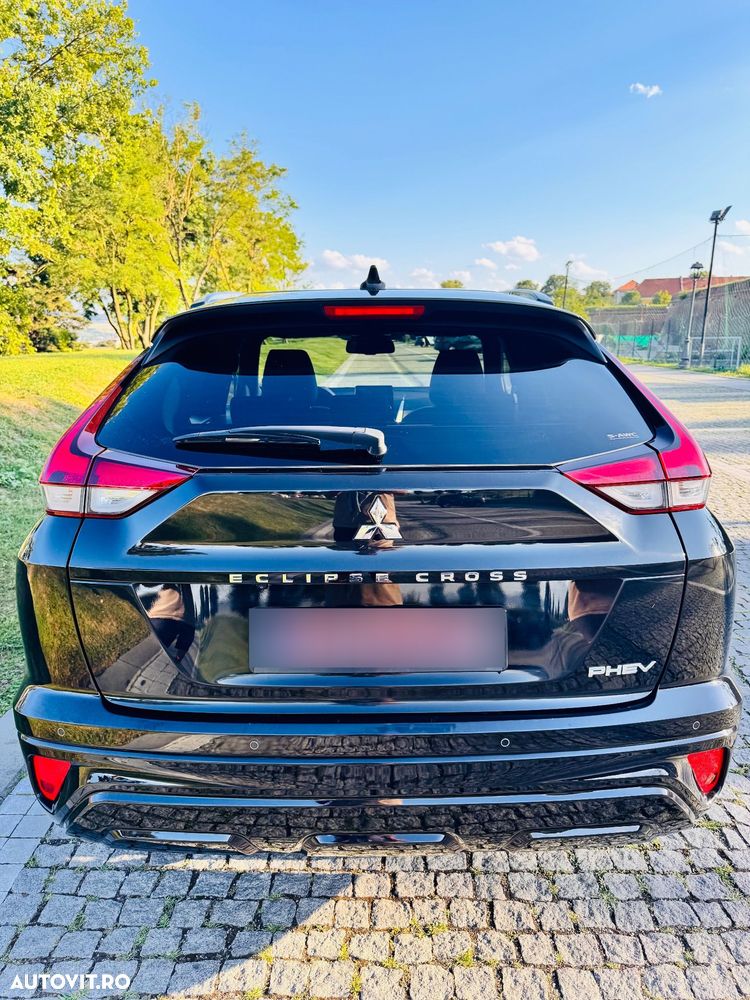 Mitsubishi Eclipse-Cross - 24