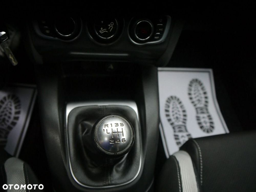 Citroën C4 e-HDi 110 Selection - 25
