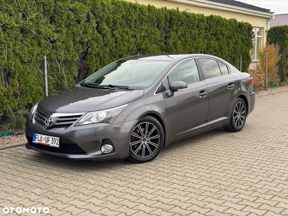 Toyota Avensis 2.0 D-4D Executive - 6