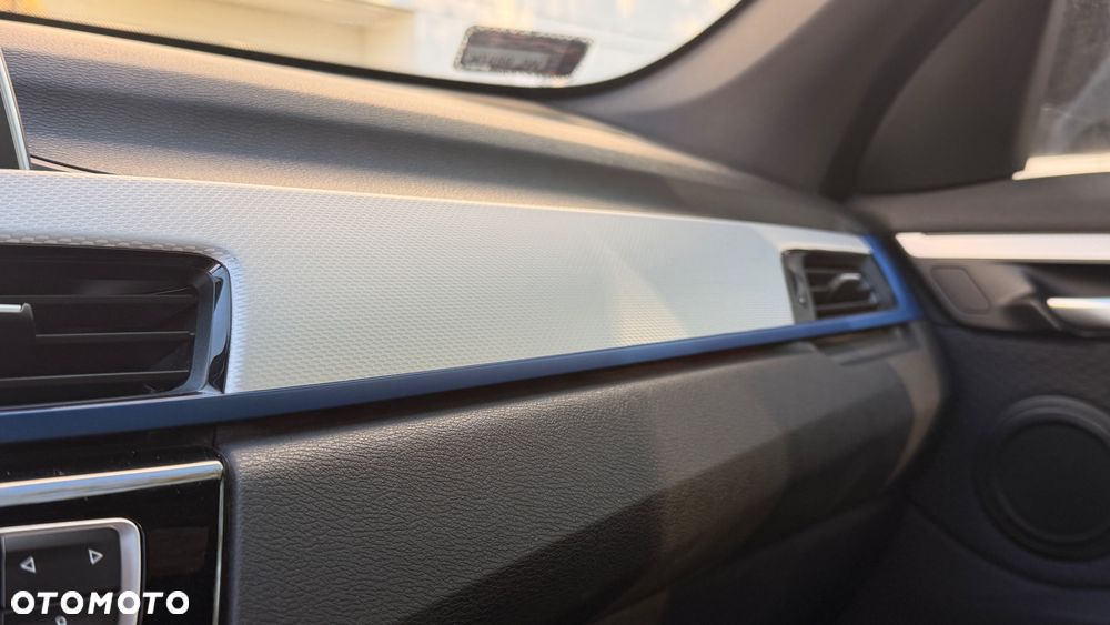 BMW X1 xDrive18d - 18