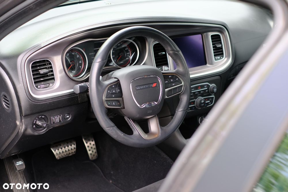 Dodge Charger - 34