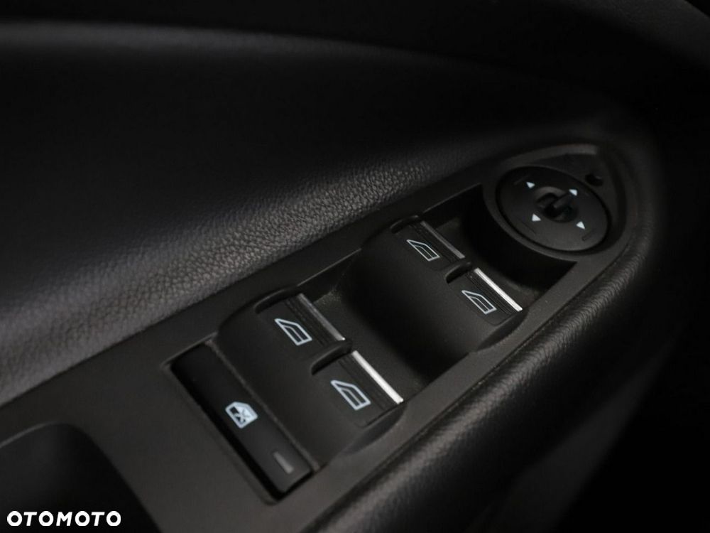 Ford Kuga 1.5 EcoBoost 2x4 Titanium - 31