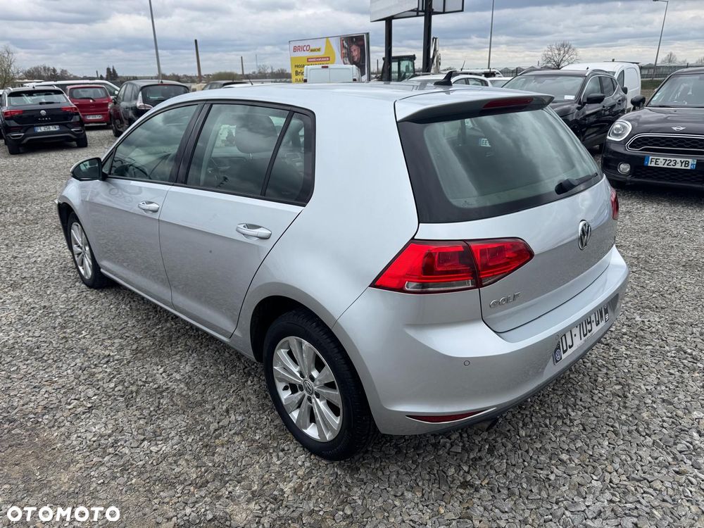 Volkswagen Golf 1.6 TDI DPF BlueMotion Technology DSG Comfortline - 6