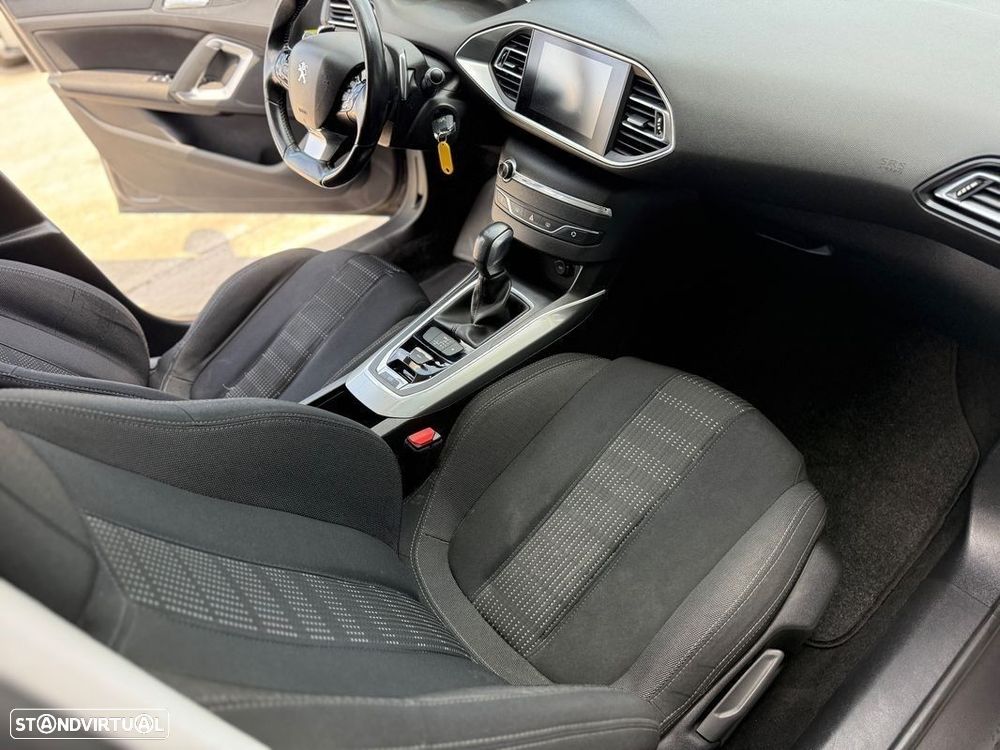 Peugeot 308 SW 1.6 BlueHDi Allure J17 EAT6 - 34