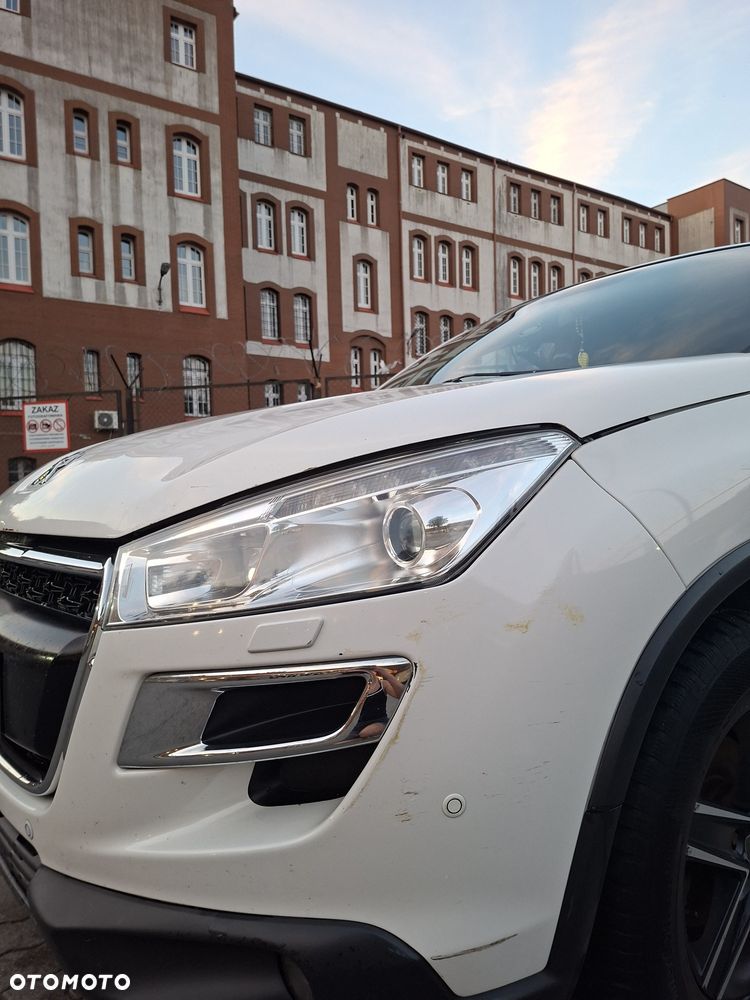Peugeot 4008 - 4