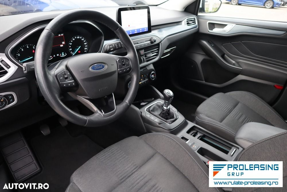 Ford Focus - 8
