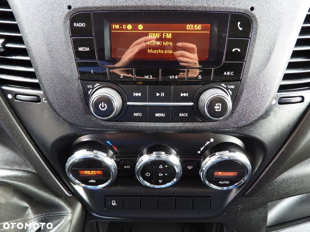 Iveco DAILY 50C17 PLANDEKA 10 PALET TEMPOMAT PNEUMATYKA BLIŹNIACZE KOŁA KLIMATYZACJA  180KM - 35