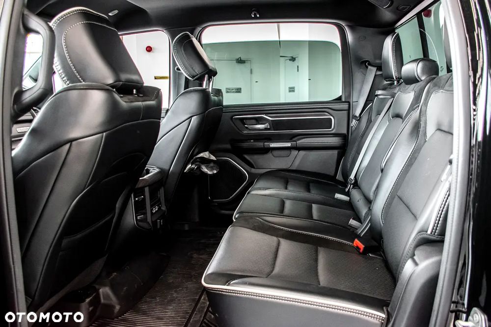 RAM 1500 Laramie Night Premium - 9