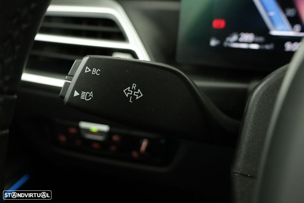 BMW 330 e Edição Desportiva M Auto - 19