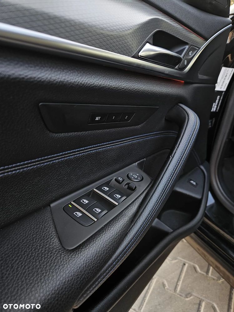 BMW Seria 5 530i xDrive M Sport sport - 6
