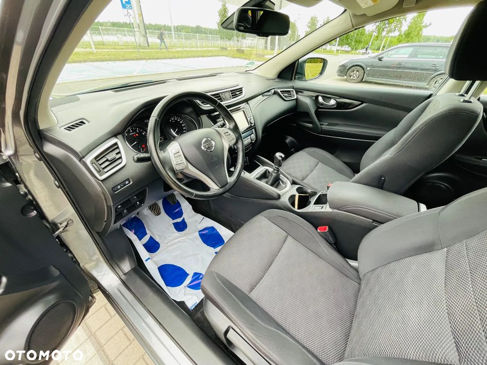 Nissan Qashqai 1.6 DIG-T N-Connecta - 12