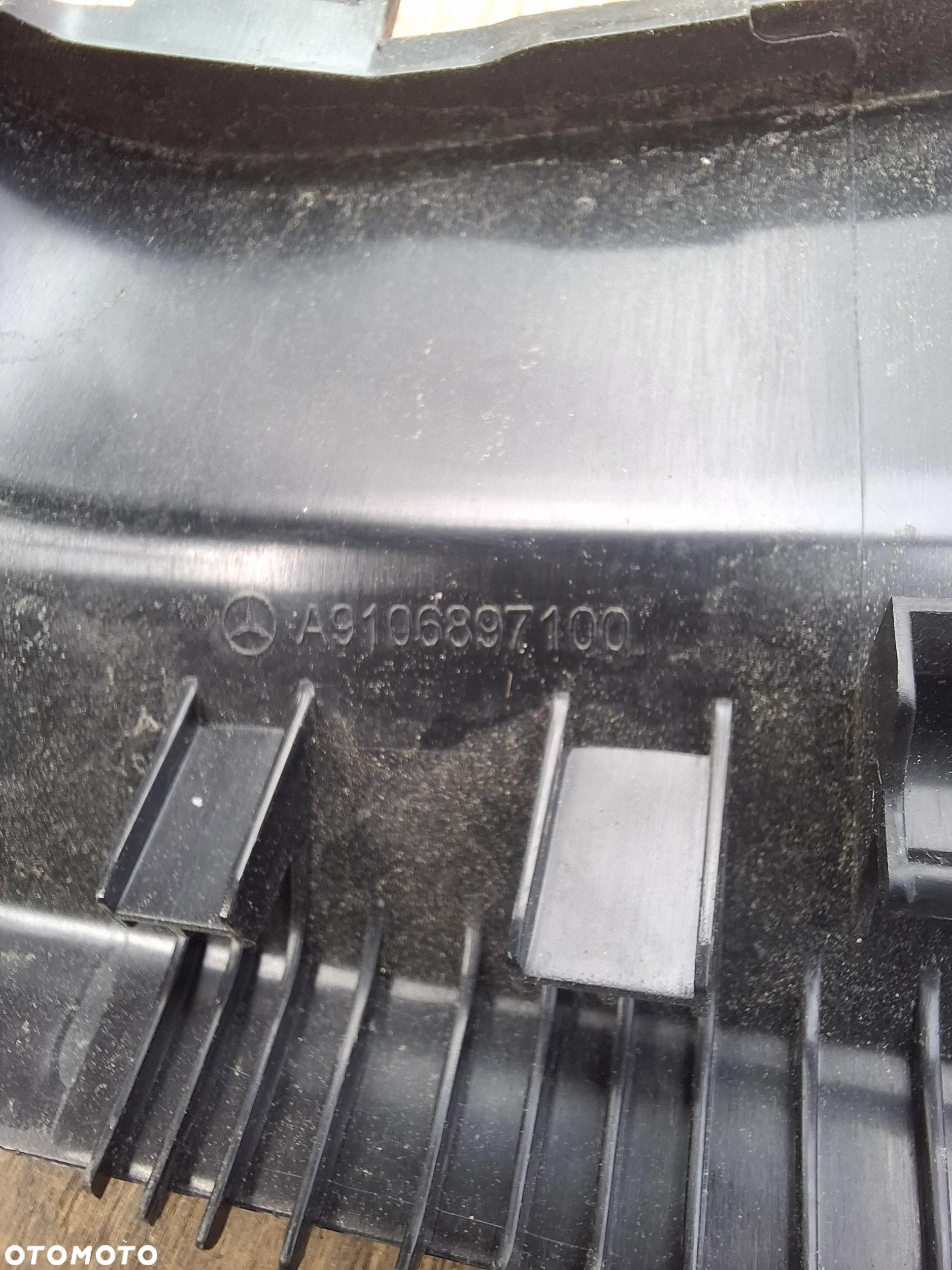 Mercedes Sprinter W910 Ramka wyświetlacza, osłona deski rozdzielczej A9106897100 - 2