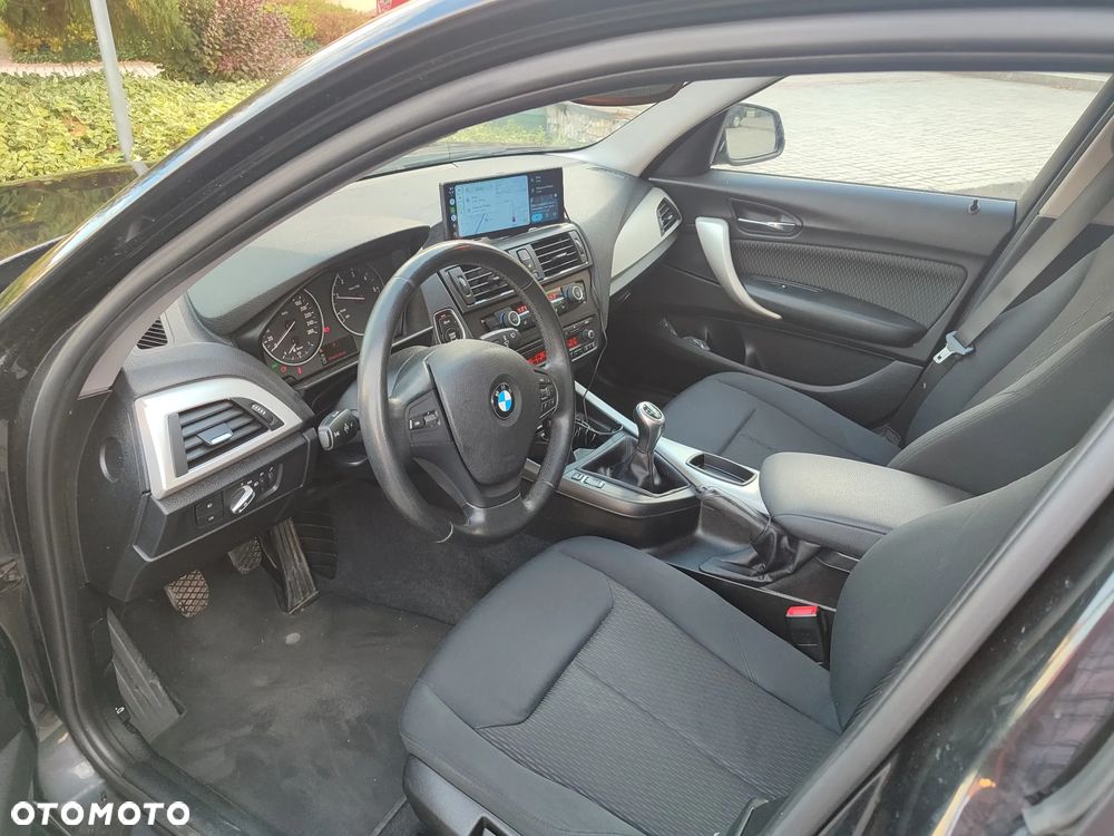 BMW Seria 1 116d Sport Line - 12