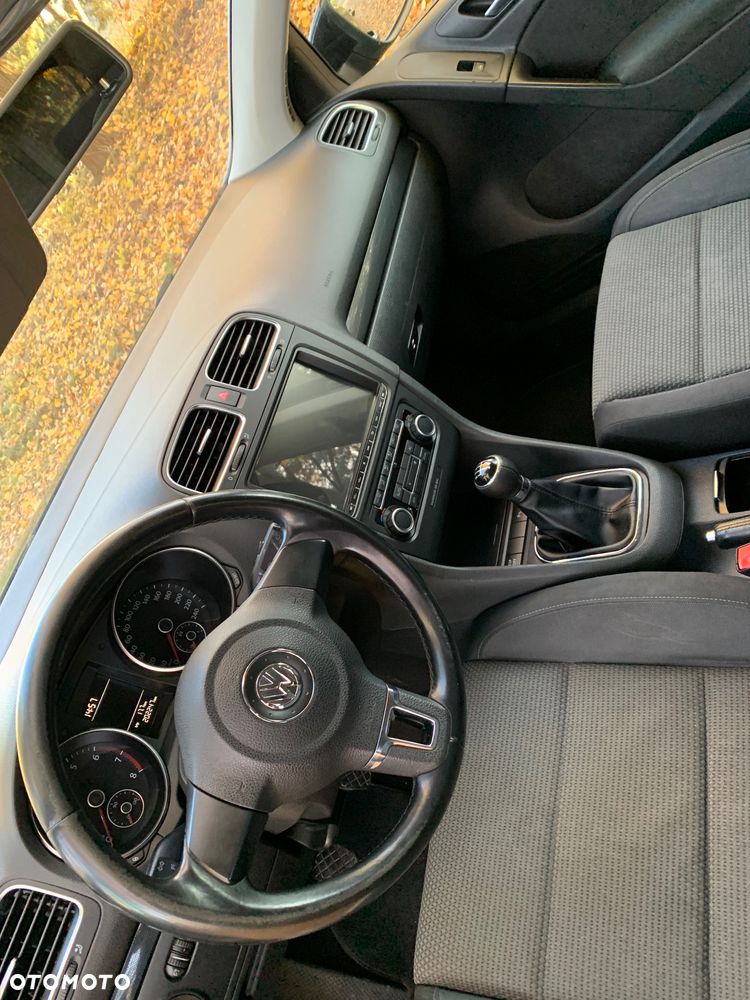 Volkswagen Golf - 14