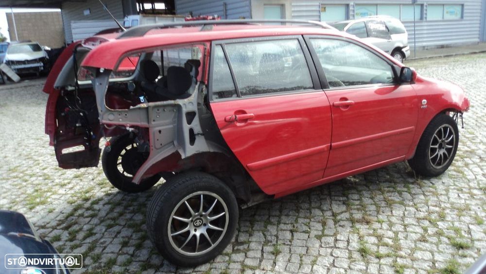 Toyota Corolla Combi 1.6i 2003 - Para Peças - 5