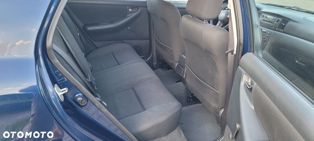 Toyota Corolla 1.4 D-4D Sol - 11