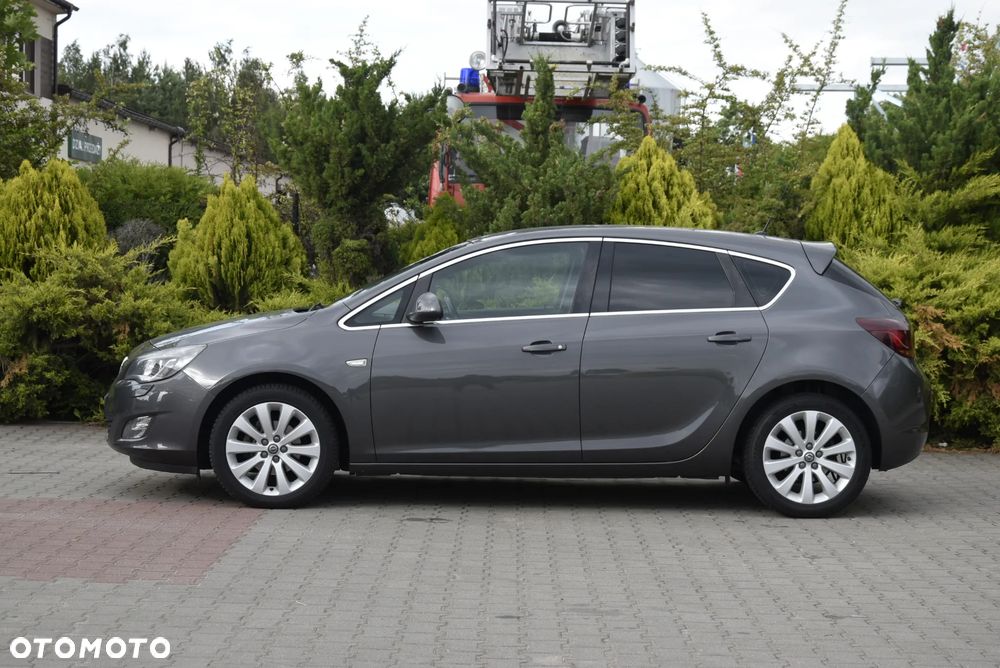 Opel Astra 1.6 Enjoy EU6 - 5