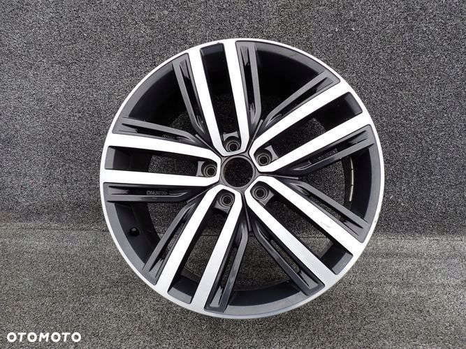 VW TIGUAN II 7Jx19 ET46 5x112 felga aluminiowa - 1