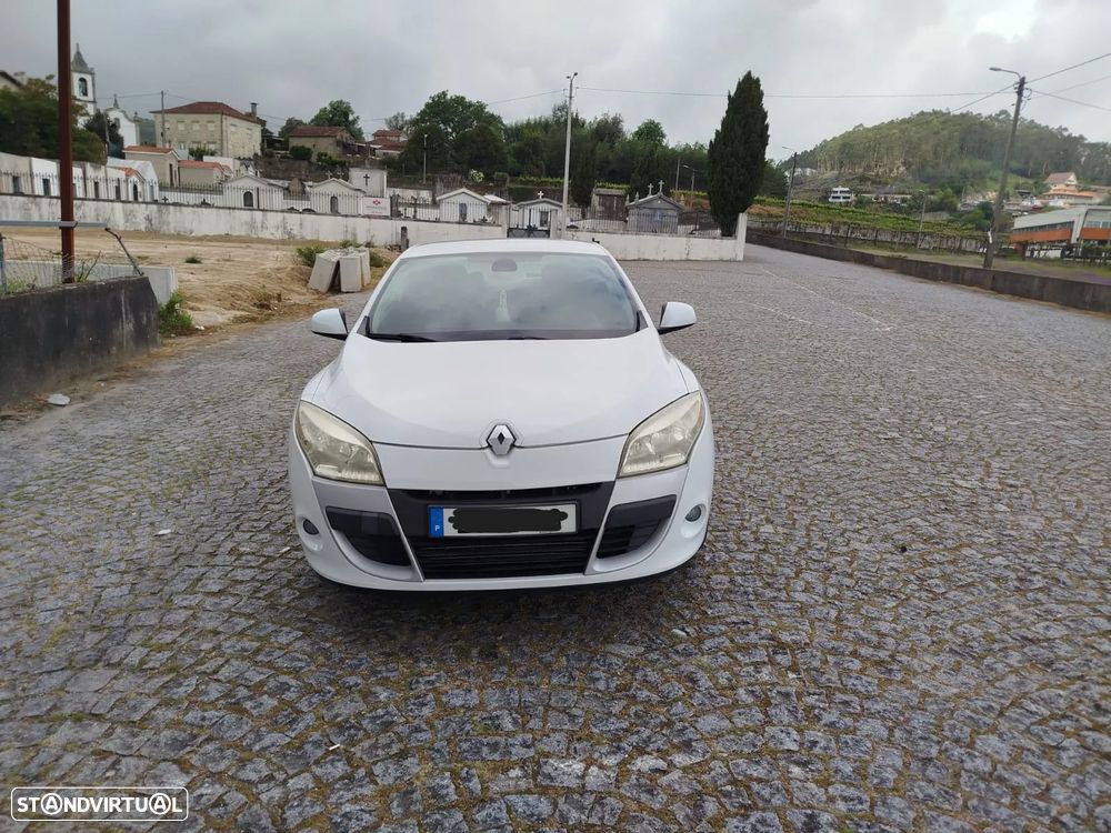 Renault Mégane Coupe 1.5 dCi Dynamique - 4