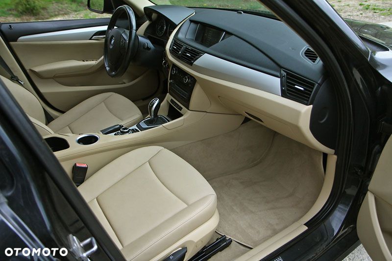 BMW X1 xDrive18d - 8