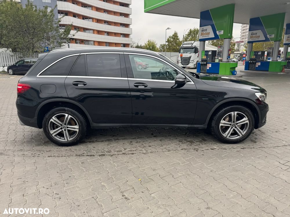 Mercedes-Benz GLC - 4