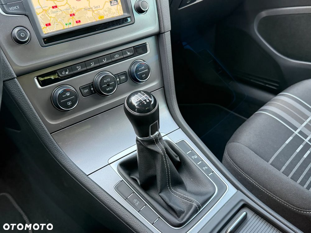 Volkswagen Golf 1.4 TSI BlueMotion Technology Lounge - 26