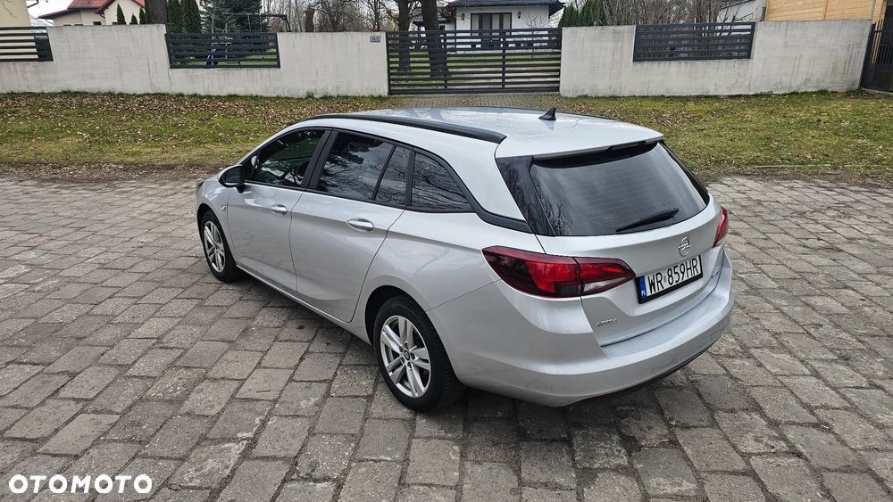 Opel Astra 1.6 CDTI Essentia - 9