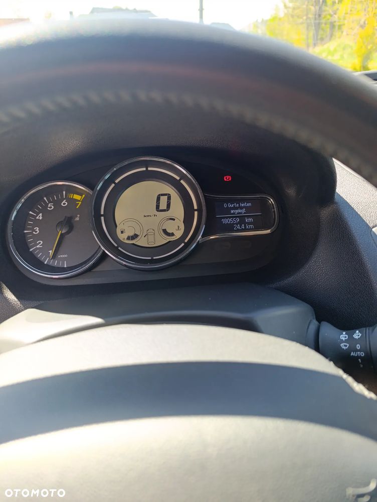 Renault Megane ENERGY TCe 130 Start & Stop Paris Business - 7