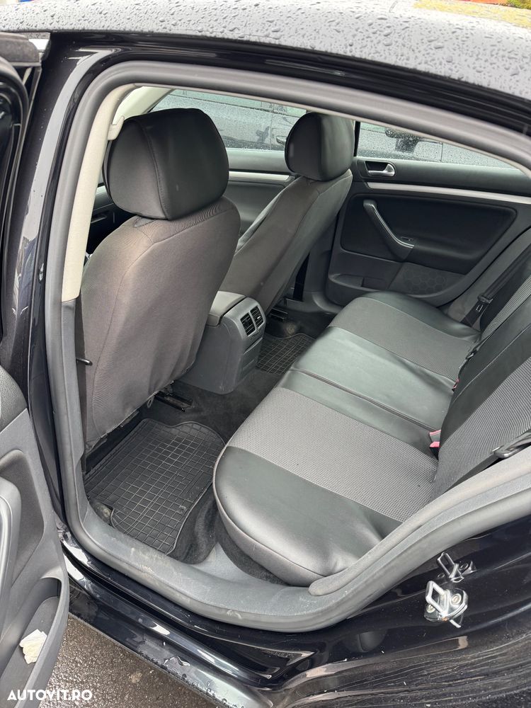 Volkswagen Jetta 1.9 TDI DPF Trendline - 5