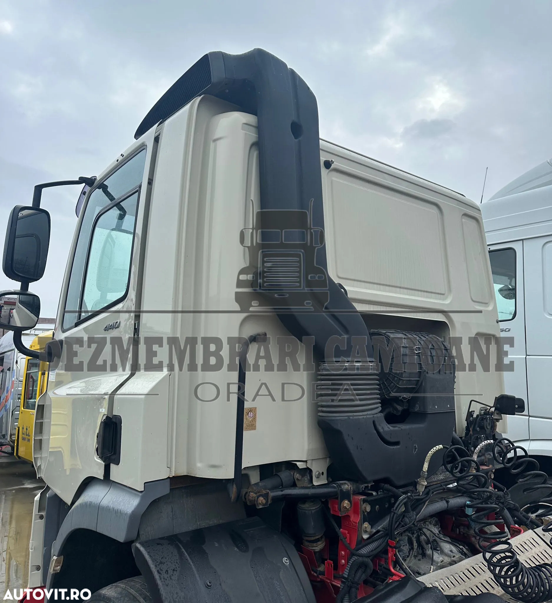 CABINA DE ZI DAF CF - 3