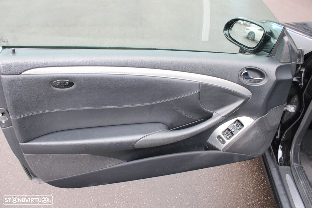 Mercedes-Benz CLK 220 CDi Avantgarde Aut. - 13