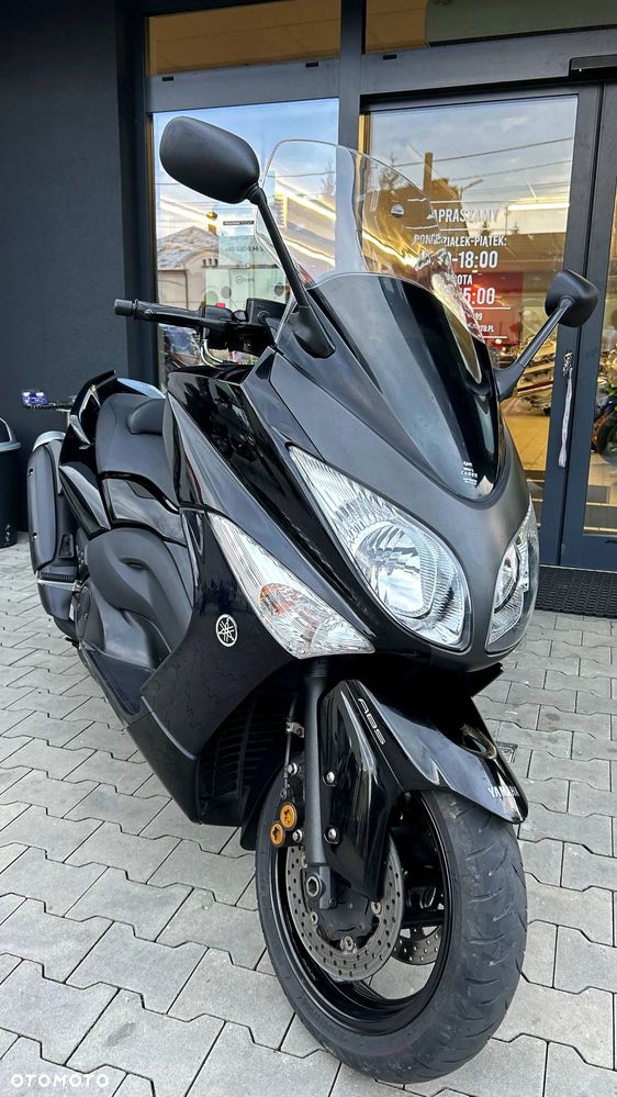 Yamaha Tmax - 12