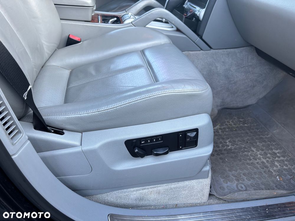 Porsche Cayenne - 18