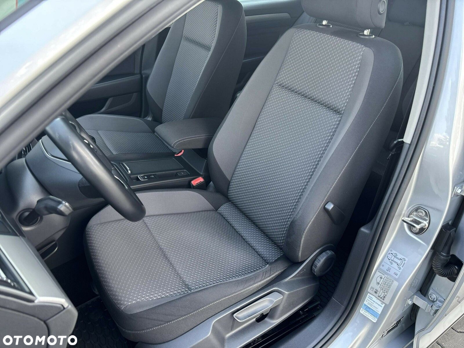 Volkswagen Passat 2.0 TDI EVO Business - 10