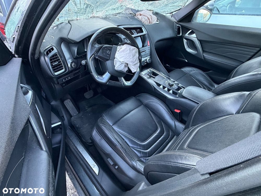 Citroën DS5 e-HDi 115 EGS6 SoChic - 9