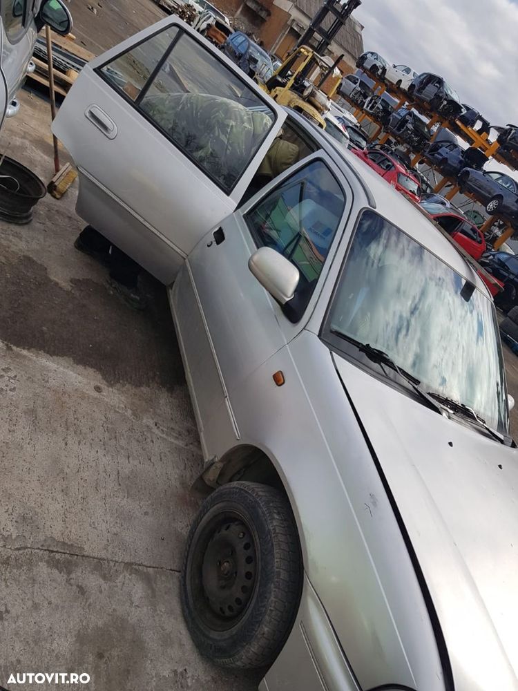 Geam stanga spate Daewoo Cielo 1 [1994 - 2002] 1.5 benzina - 3