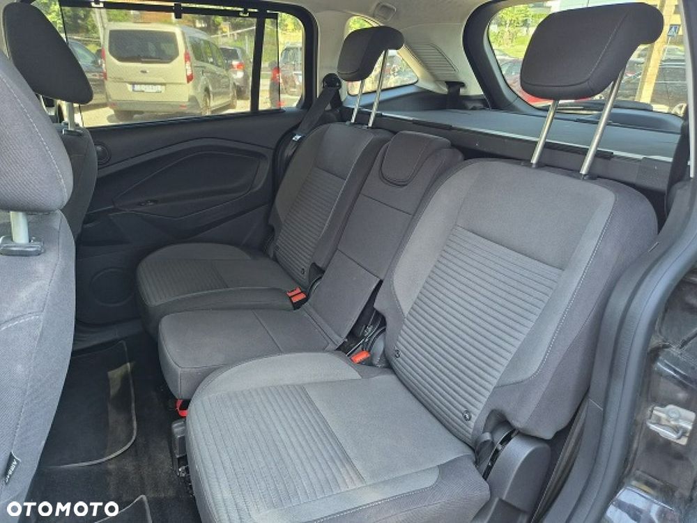 Ford Grand C-MAX - 26
