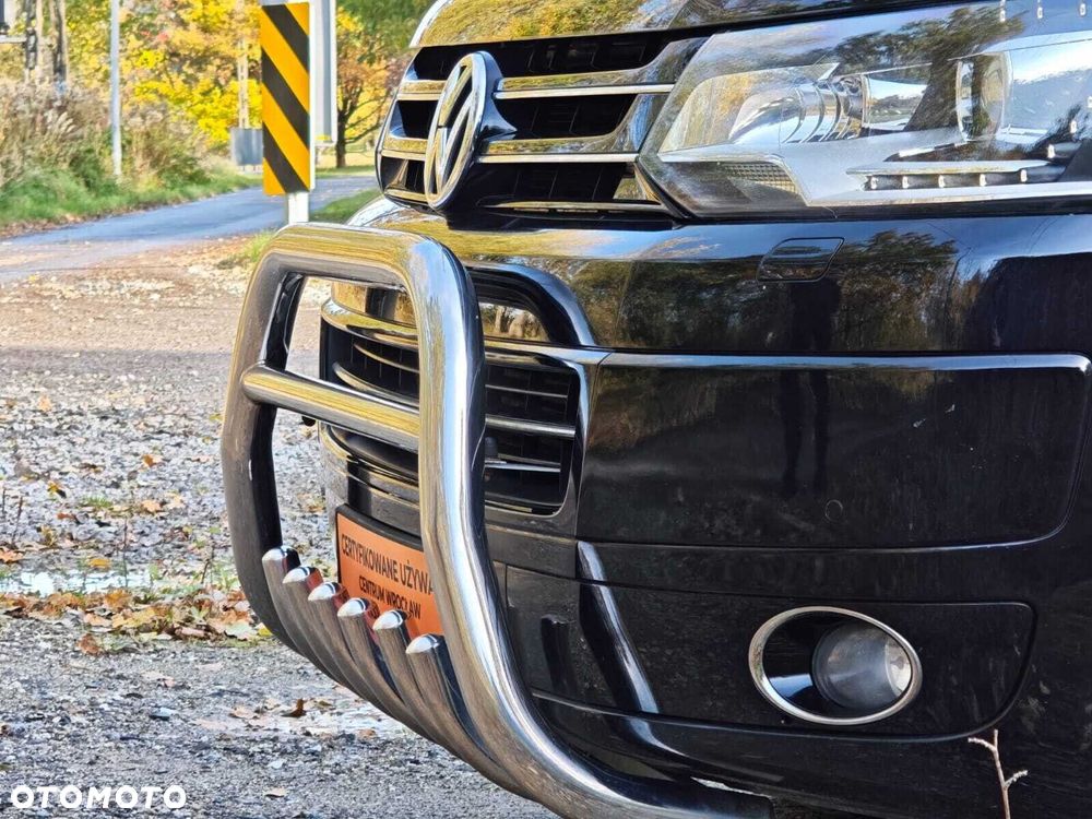 Volkswagen Multivan - 32