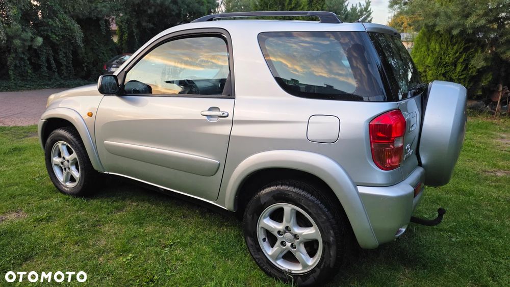 Toyota RAV4 4x4 Sol - 23