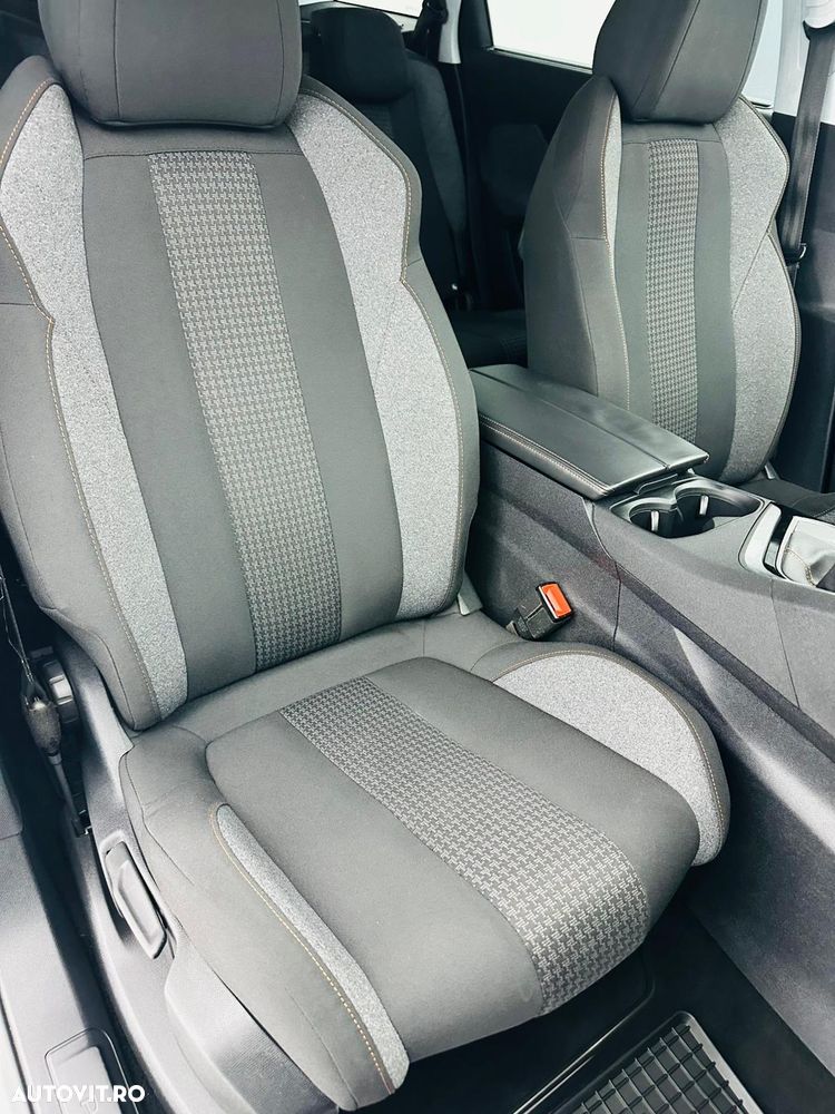 Peugeot 5008 PureTech 130 Allure - 19