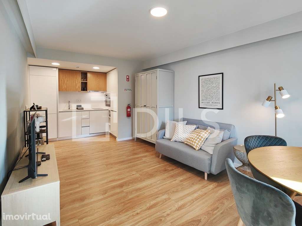 Apartamento T1 localizado junto à Av. da Liberdade - Grande imagem: 5/25