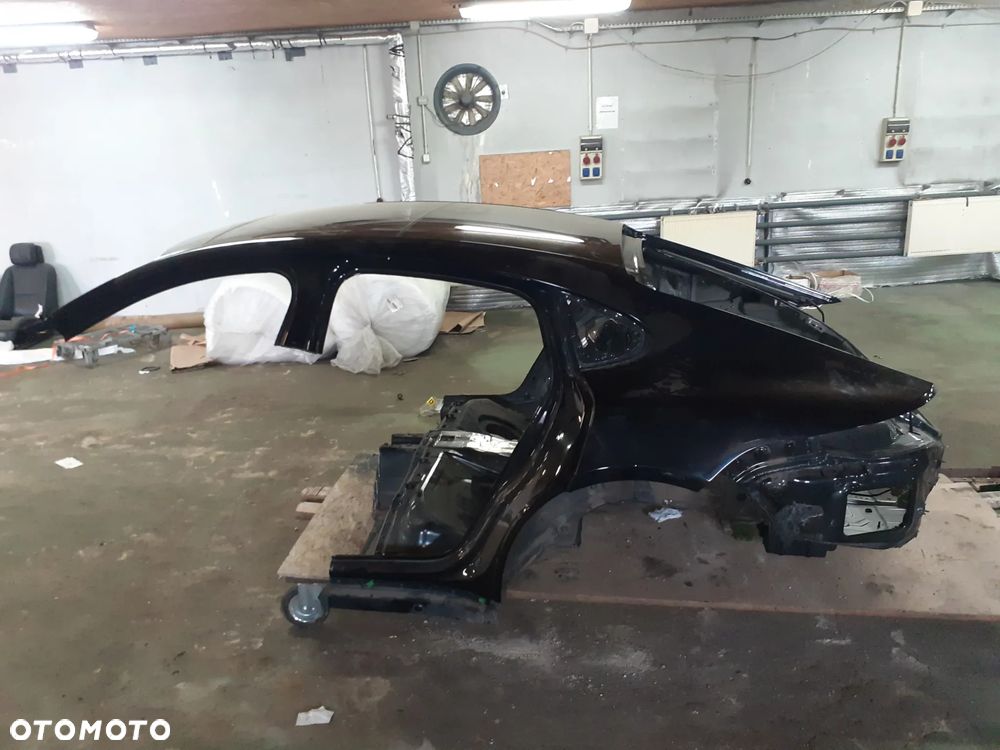 Porsche Panamera 971 Ćwiartka Tylna Lewa Prawa Tył Karoserii z Dachem Panorama