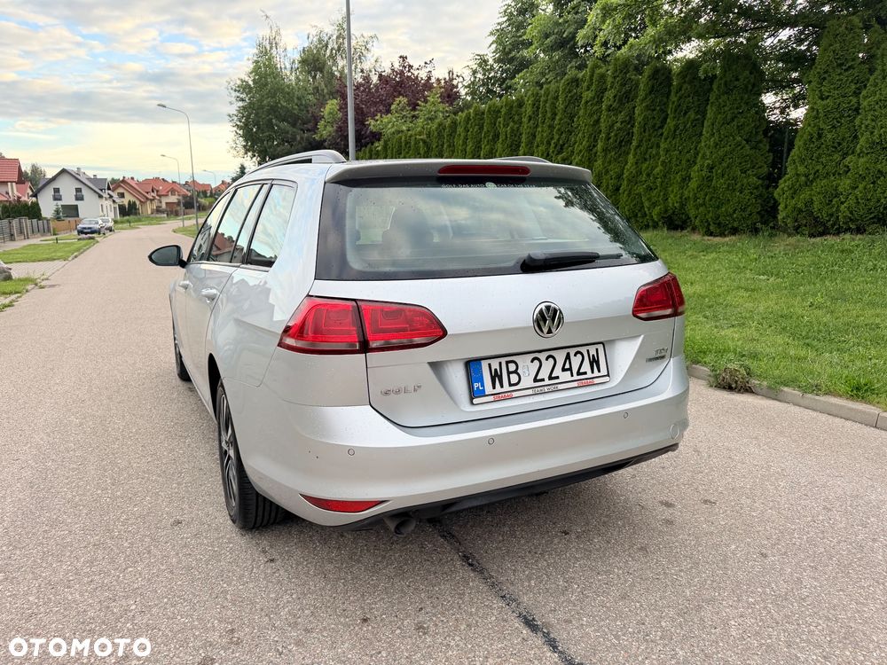 Volkswagen Golf - 30