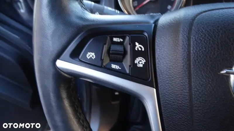 Opel Astra 1.4 T Cosmo - 15