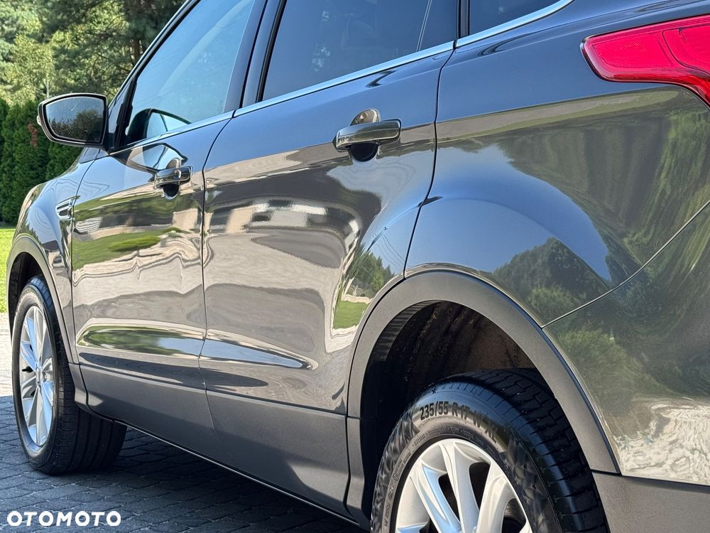 Ford Kuga 2.0 TDCi 2x4 Titanium - 15